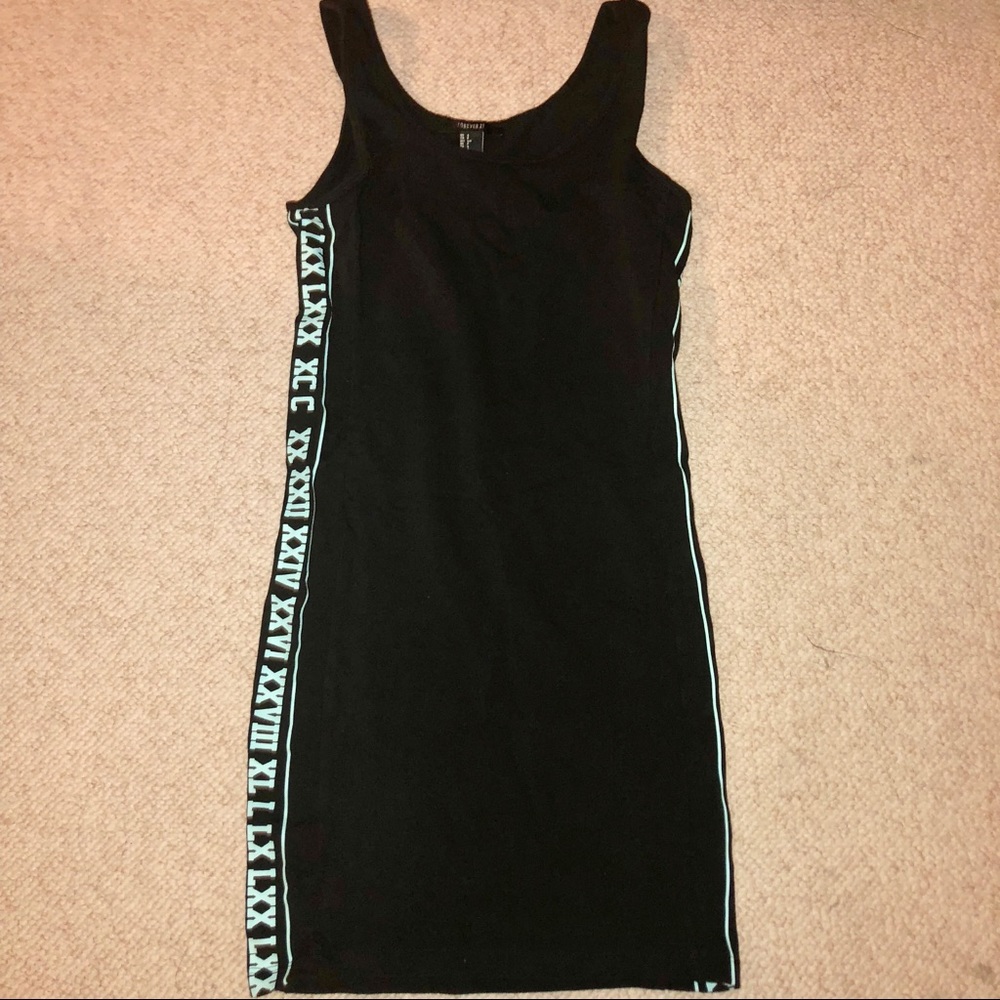 Forever 21 skinny dress size small